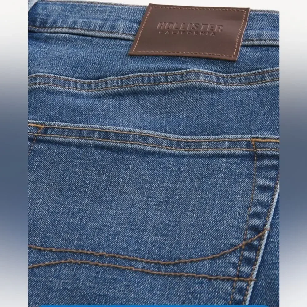 Hollister Epic Flex Slim Straight Medium Wash Light Distressed Jeans 30”X32” NEW